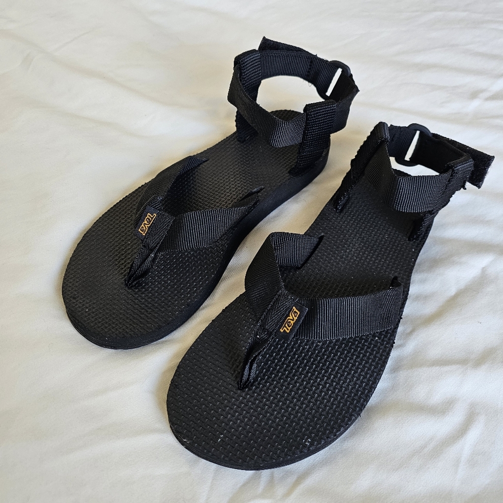 Original black thong Tevas